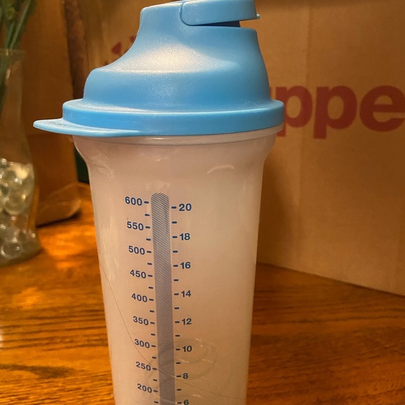 Tupperware - Picture 10 of 10